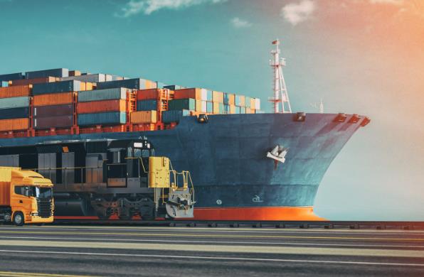 馬來西亞憑借其地理優勢和基礎設施，成為了貨代行業的重要中轉站